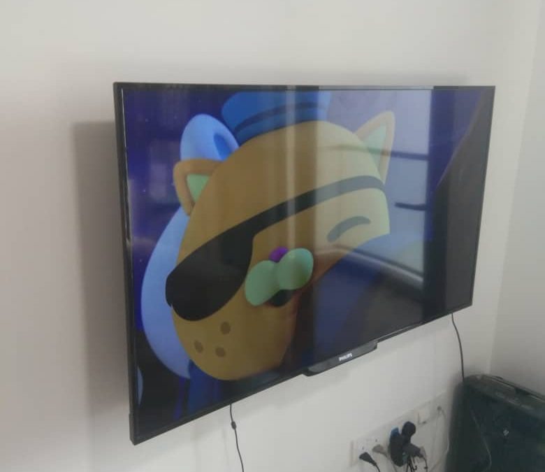 Supply And Install 55inch TV With Tilt Bracket & Mount Shoes Cabinet In Jurong Lake Link